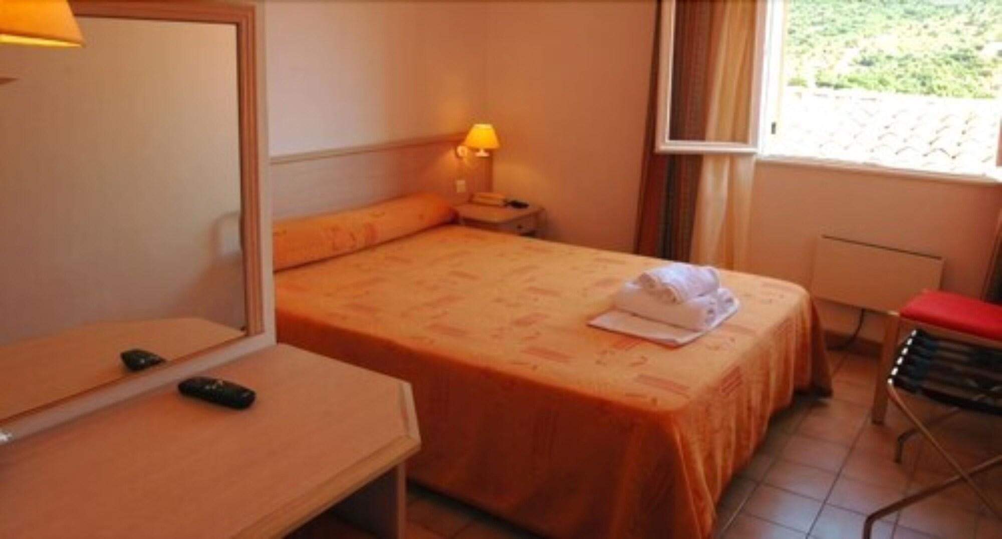 Hotel Residence San Pieru Tarcu Exterior foto