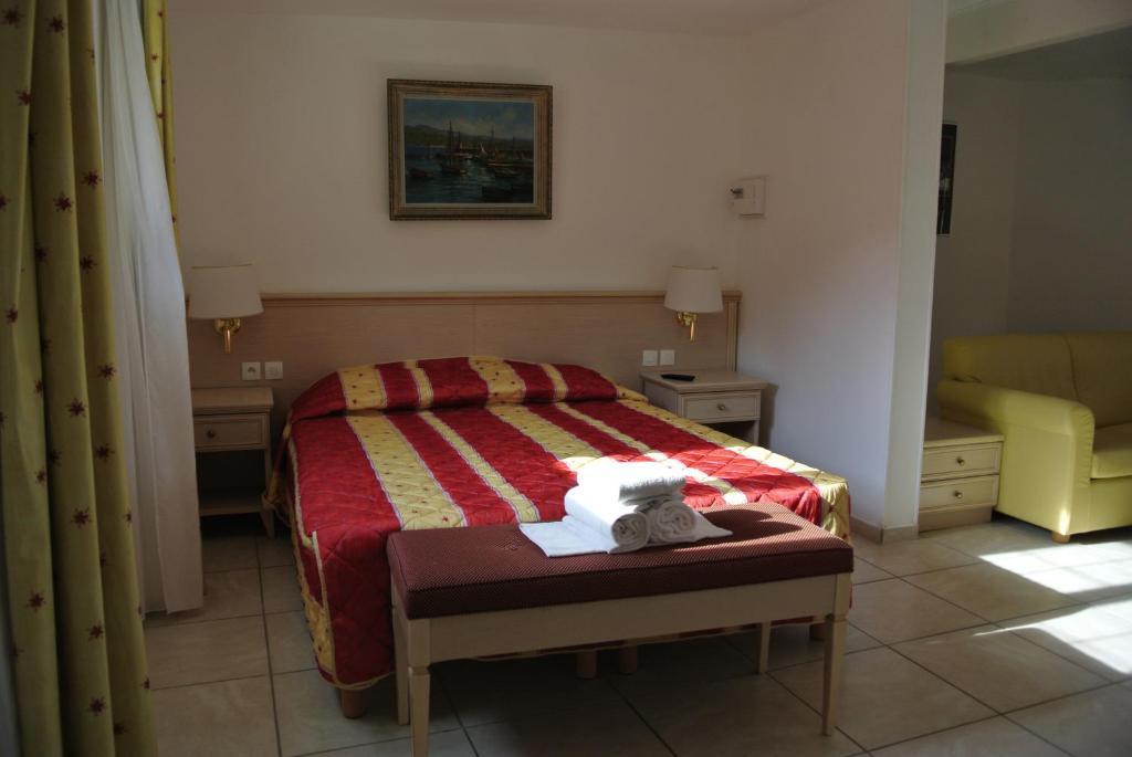 Hotel Residence San Pieru Tarcu Zimmer foto